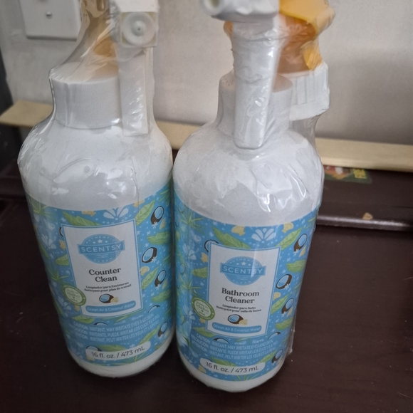 Scentsy Magnolia Shimmer Bath & Body Set - White and Purple - Picture 5 of 15